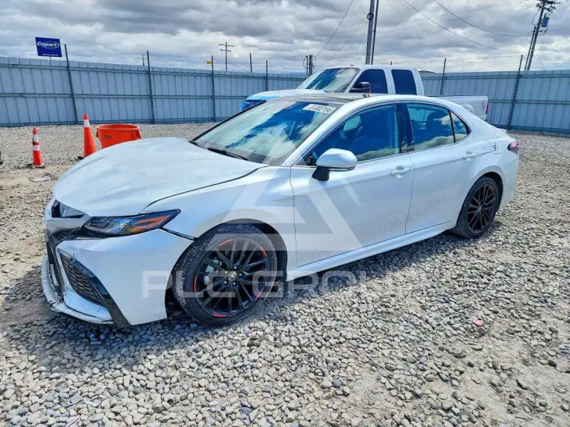 2021 Toyota CAMRY фото