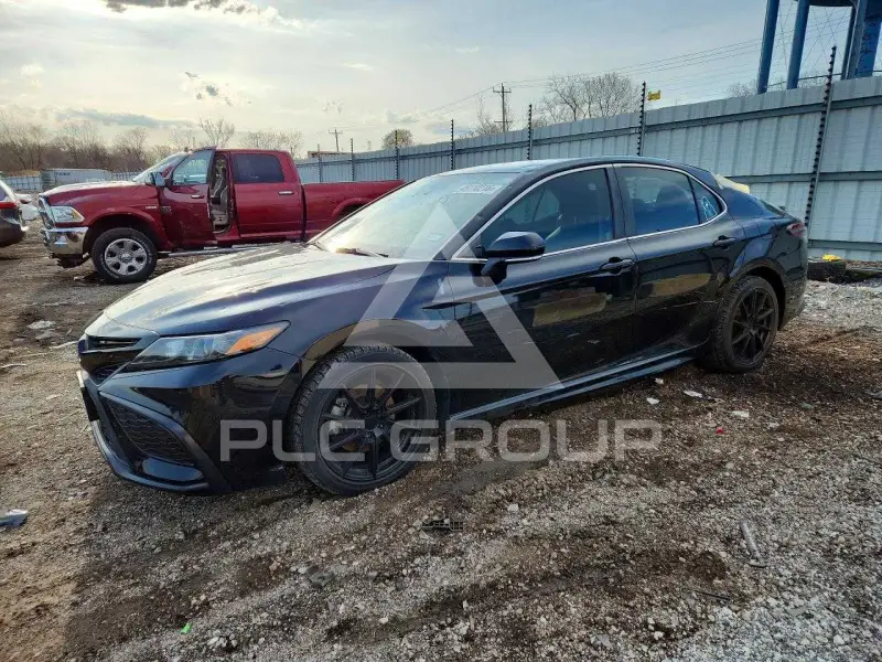 2021 Toyota CAMRY фото
