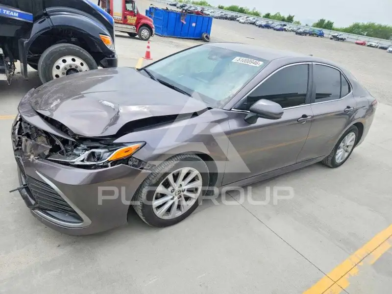 2021 Toyota CAMRY фото
