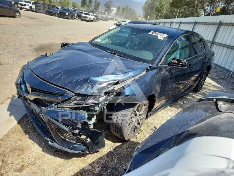 2021 Toyota CAMRY фото
