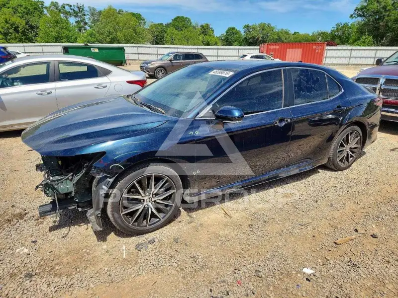 2021 Toyota CAMRY фото