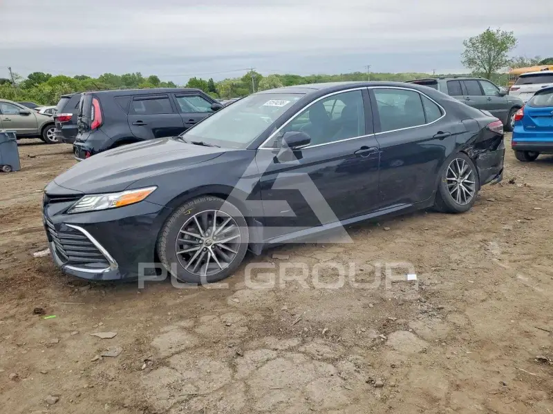 2021 Toyota CAMRY фото