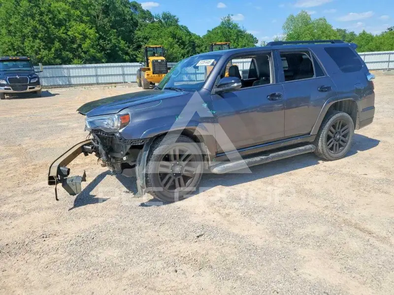 2021 Toyota 4 RUNNER photo