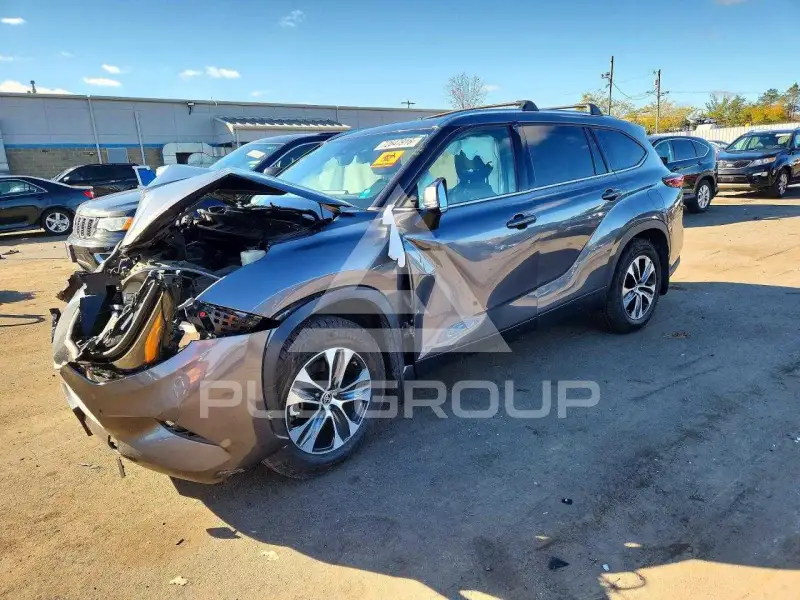 2021 Toyota Highlander фото