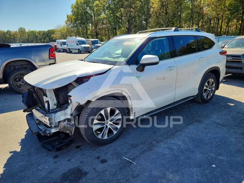 2021 Toyota Highlander фото