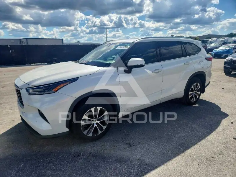 2021 Toyota Highlander фото