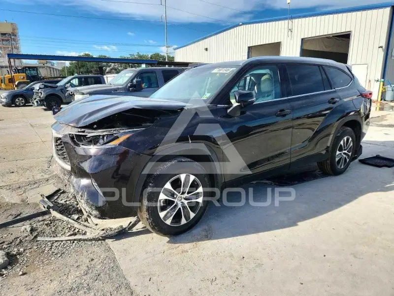 2021 Toyota Highlander фото
