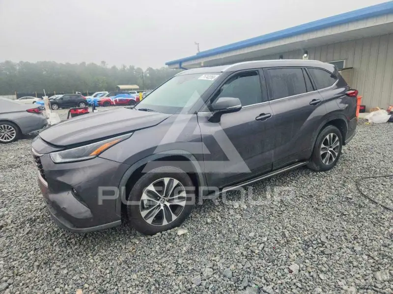 2021 Toyota Highlander фото