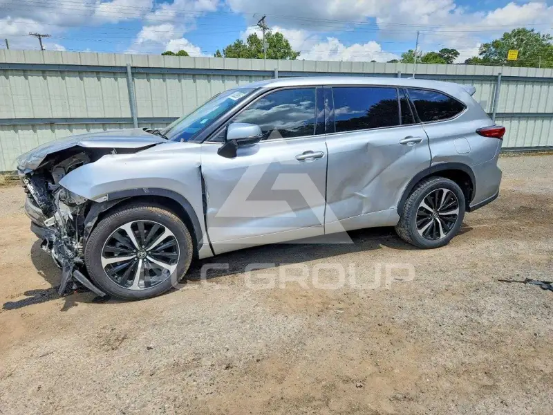 2021 Toyota Highlander фото