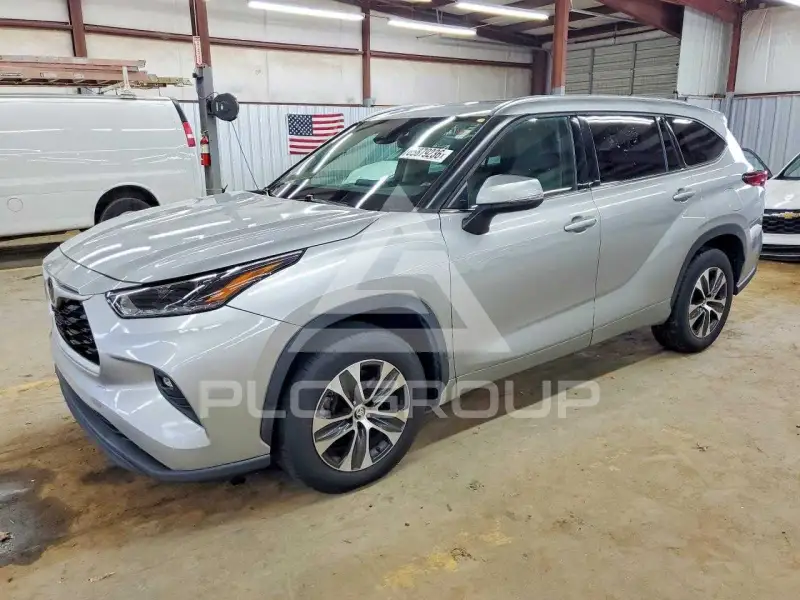 2021 Toyota Highlander фото