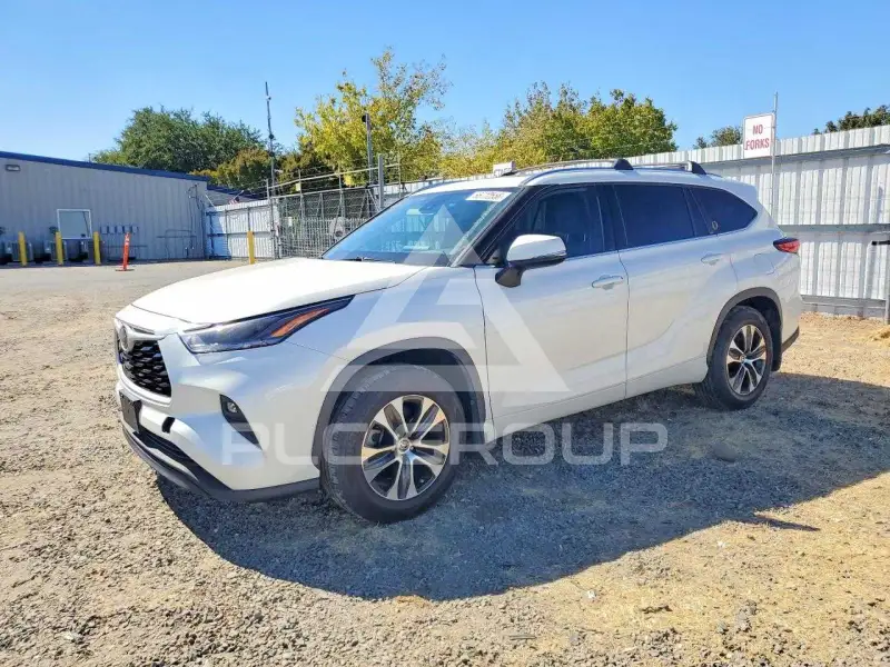 2021 Toyota Highlander фото