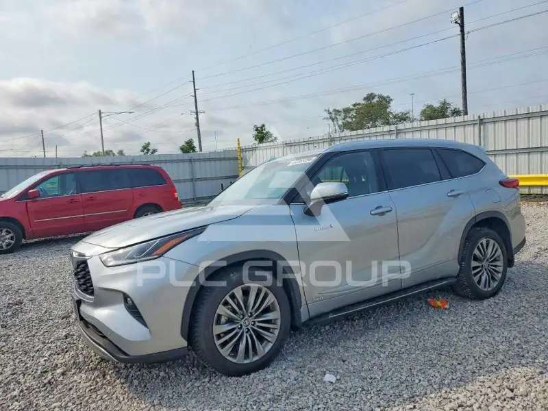 2021 Toyota Highlander фото