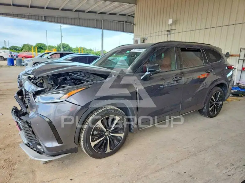 2021 Toyota Highlander фото