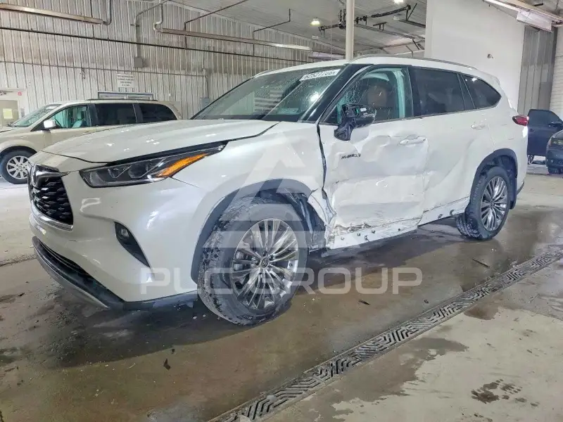 2021 Toyota Highlander фото