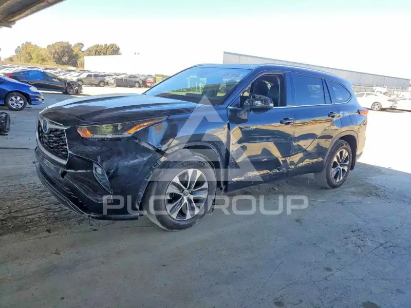 2021 Toyota Highlander фото
