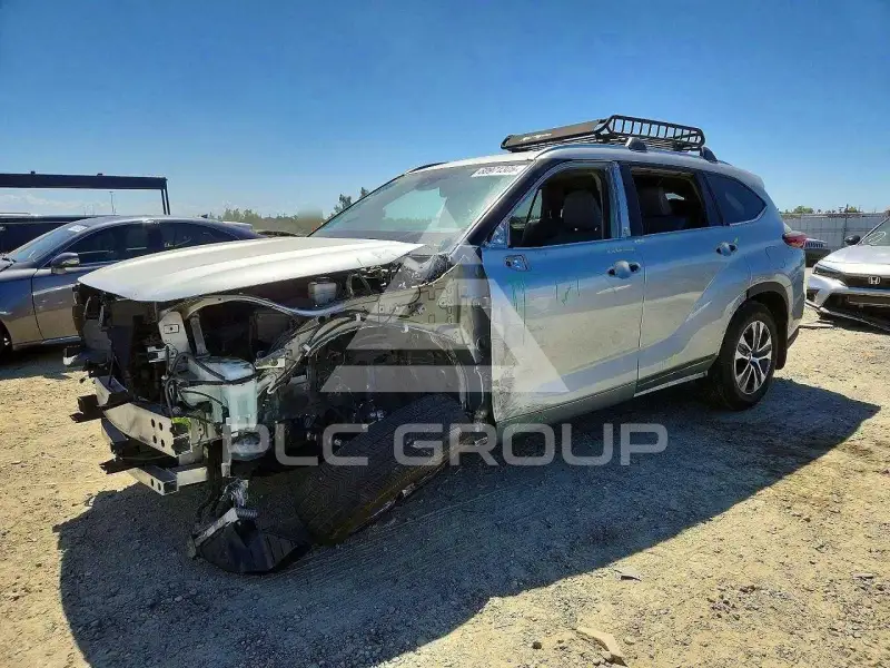2021 Toyota Highlander фото