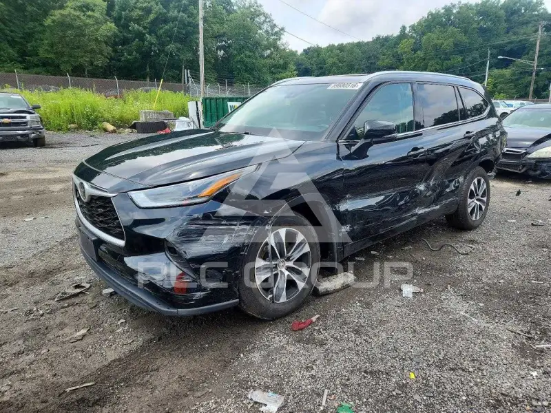 2021 Toyota Highlander фото