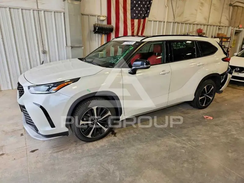 2021 Toyota Highlander фото