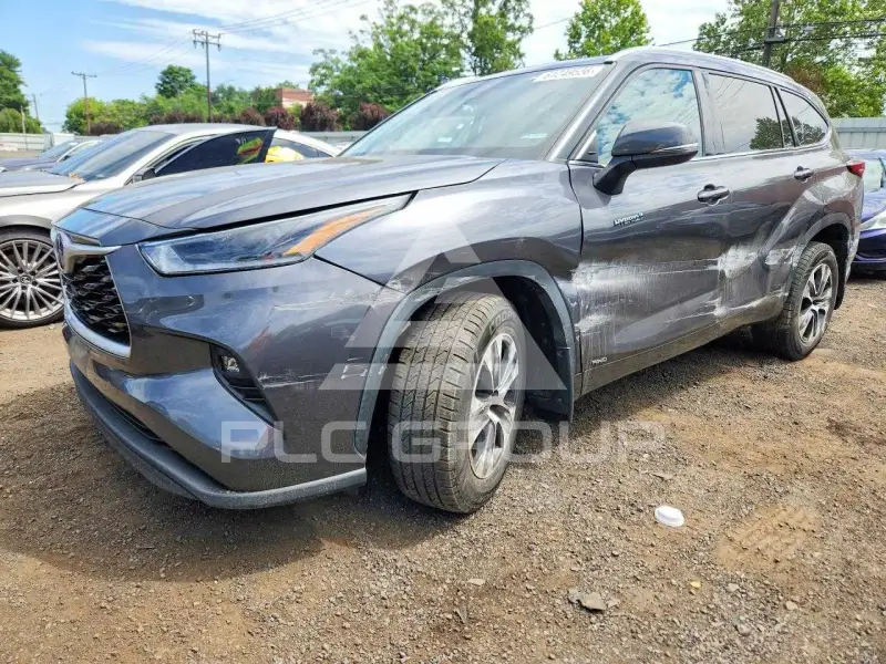 2021 Toyota Highlander фото