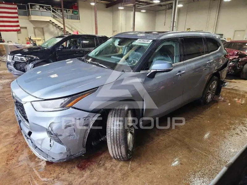 2021 Toyota Highlander фото