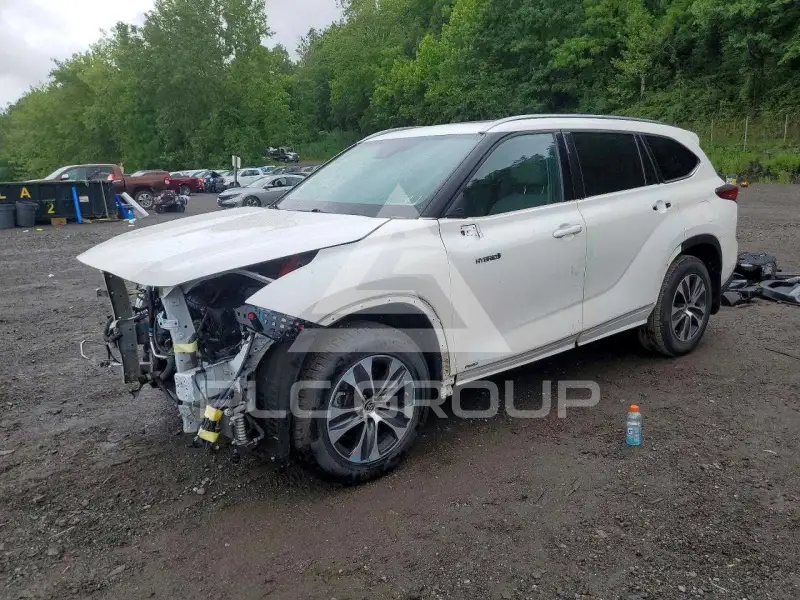 2021 Toyota Highlander фото