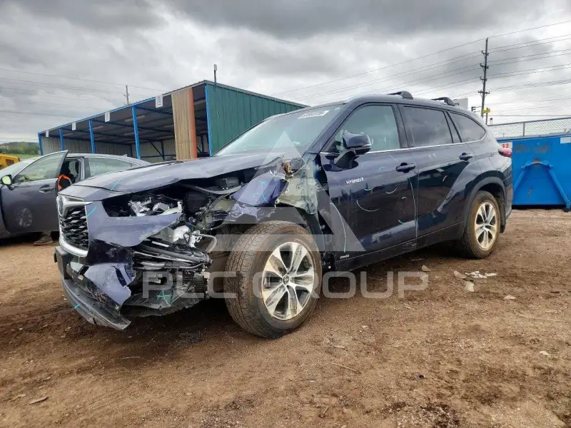 2021 Toyota Highlander фото