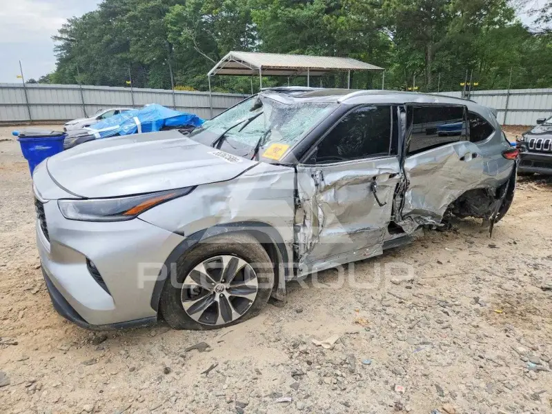 2021 Toyota Highlander фото