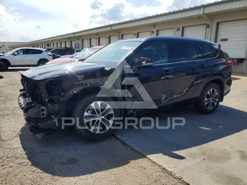 2021 Toyota Highlander фото