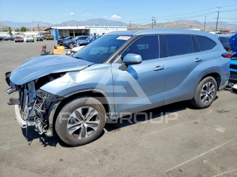 2021 Toyota Highlander фото