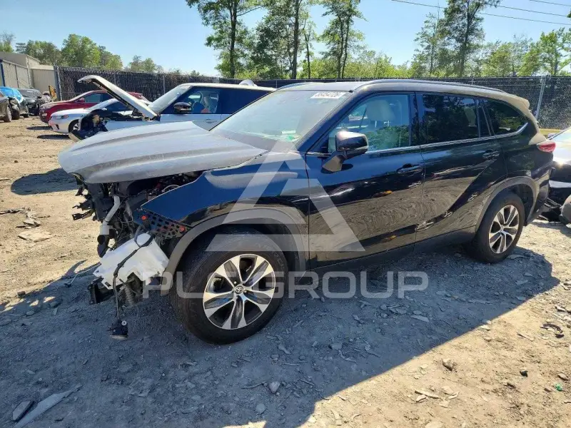 2021 Toyota Highlander фото