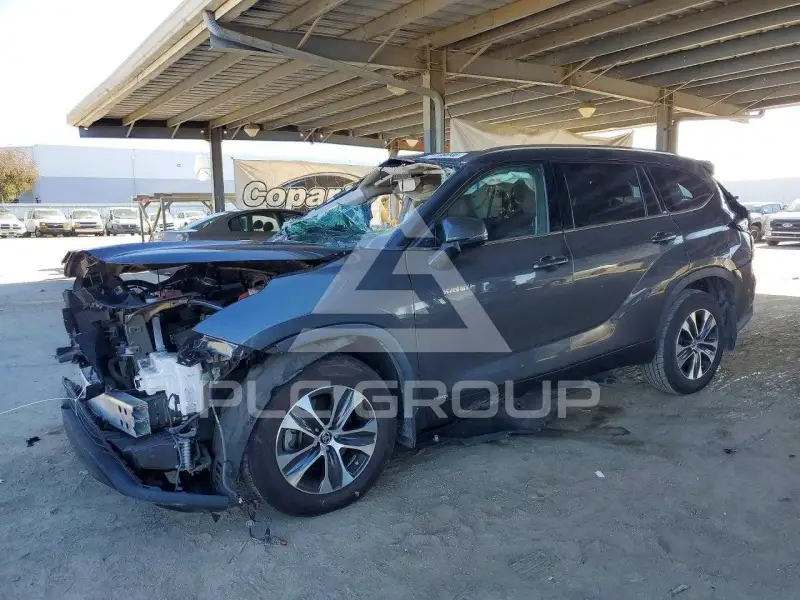 2021 Toyota Highlander фото
