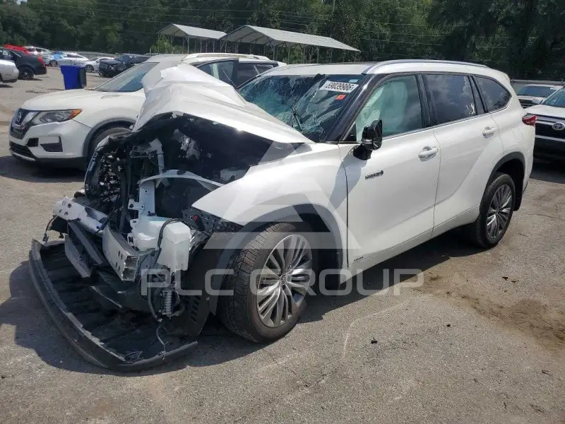 2021 Toyota Highlander фото