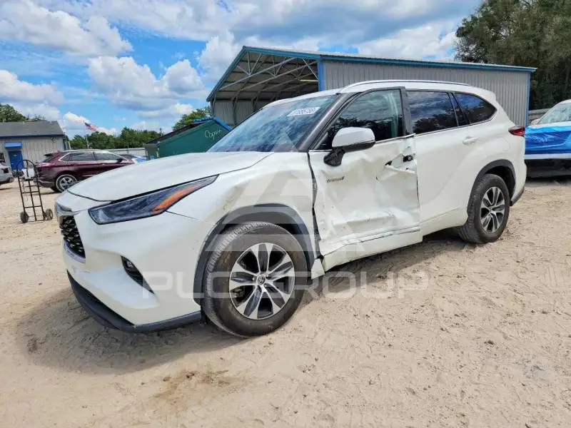 2021 Toyota Highlander фото