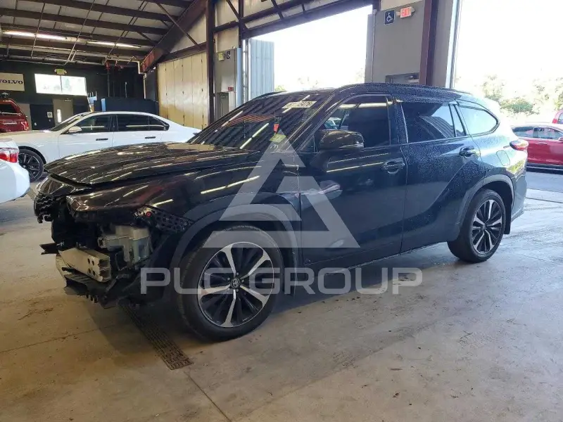 2021 Toyota Highlander фото