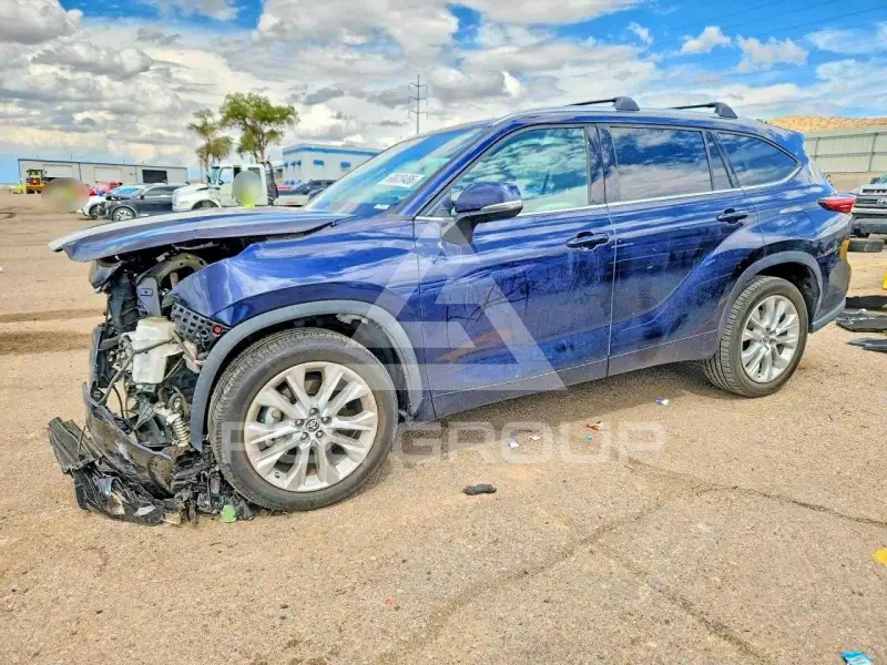 2021 Toyota Highlander photo
