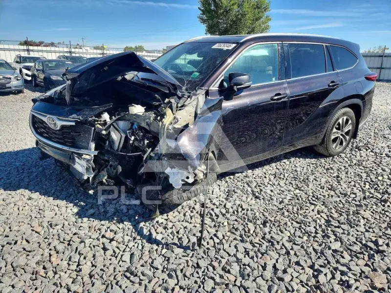 2021 Toyota Highlander photo
