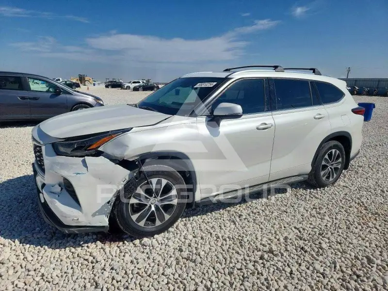 2021 Toyota Highlander фото