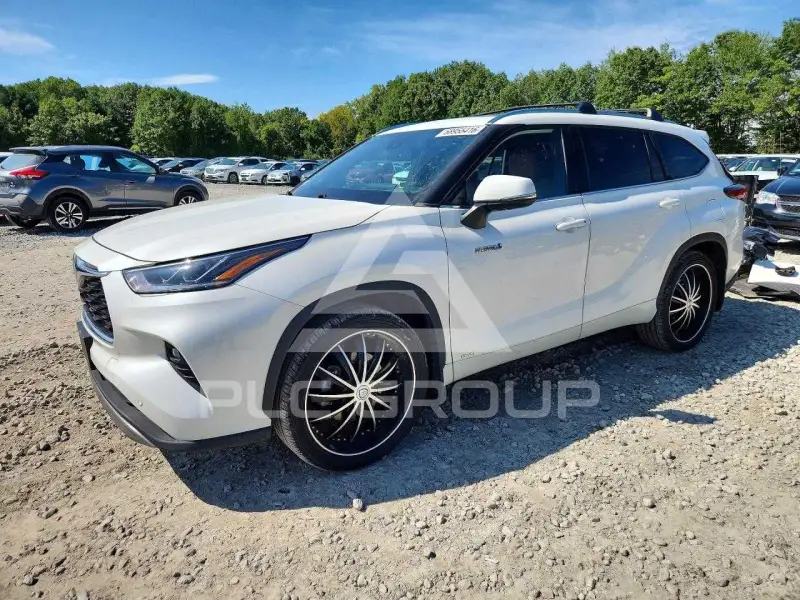 2021 Toyota Highlander фото