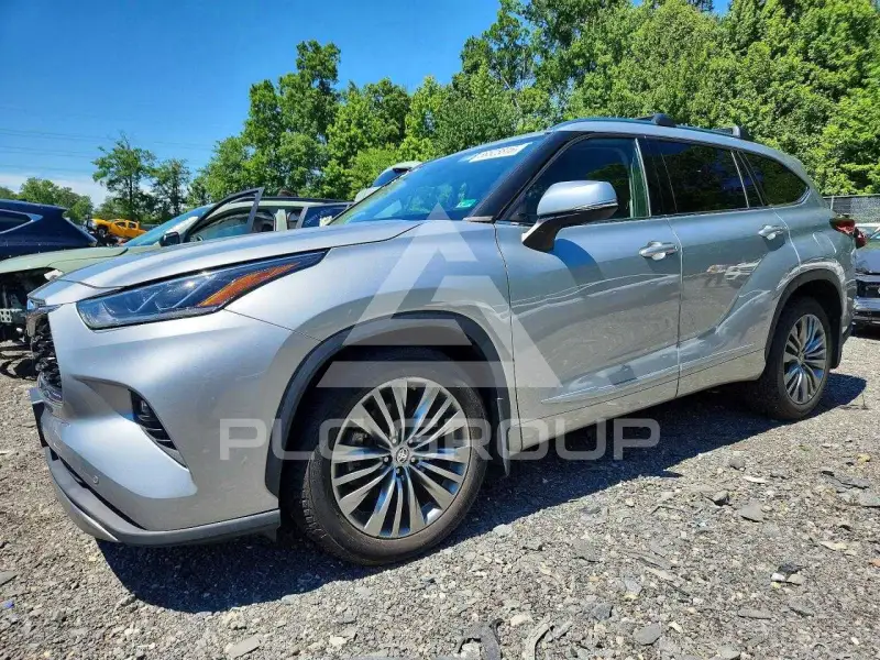 2021 Toyota Highlander фото
