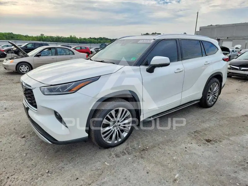 2021 Toyota Highlander фото