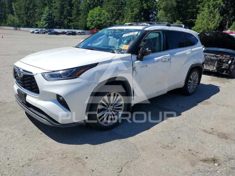 2021 Toyota Highlander фото