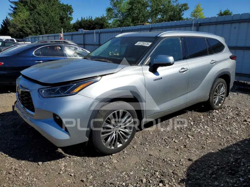 2021 Toyota Highlander фото