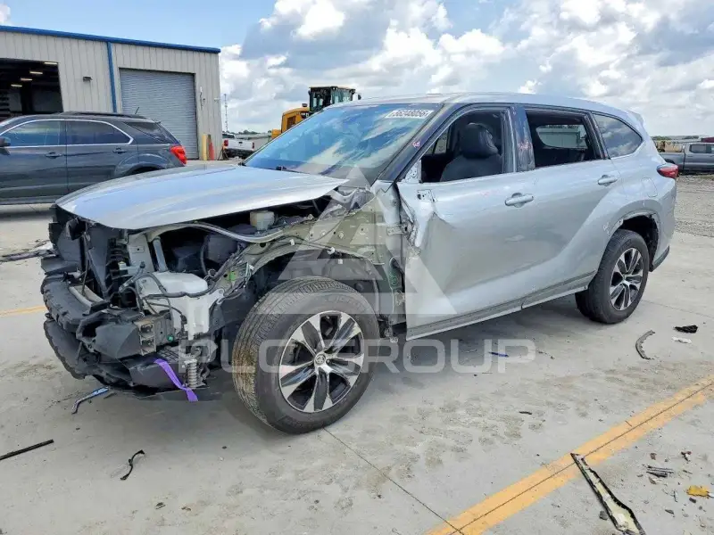 2021 Toyota Highlander фото