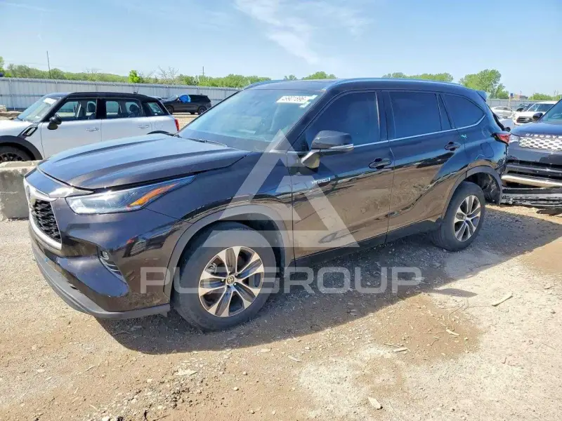 2021 Toyota Highlander фото
