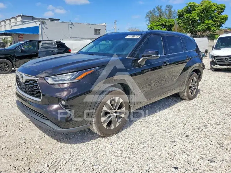 2021 Toyota Highlander фото