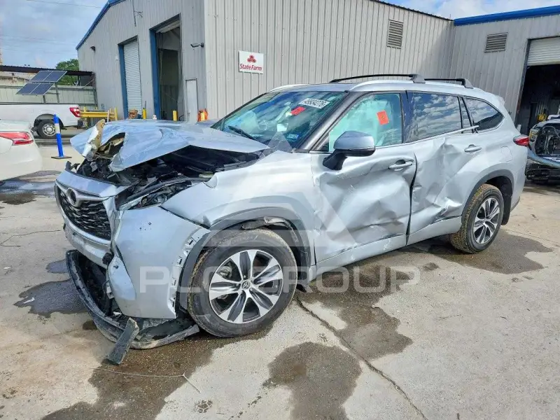2021 Toyota Highlander фото