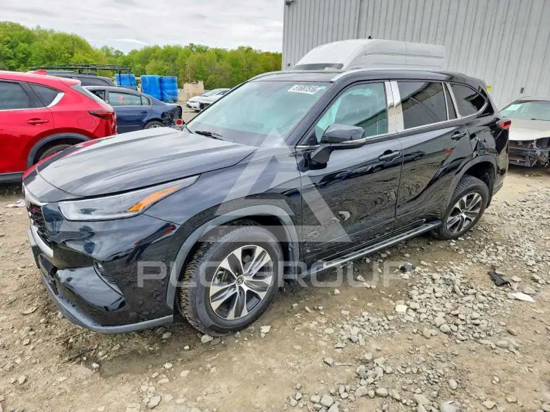 2021 Toyota Highlander фото