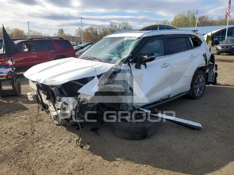 2021 Toyota Highlander фото