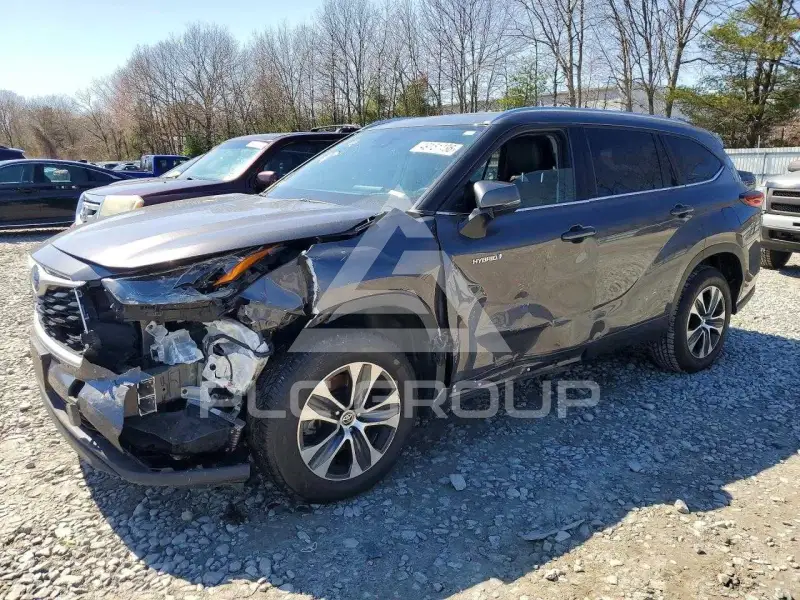 2021 Toyota Highlander фото