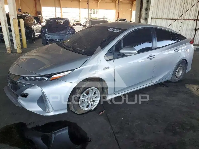 2021 Toyota PRIUS photo